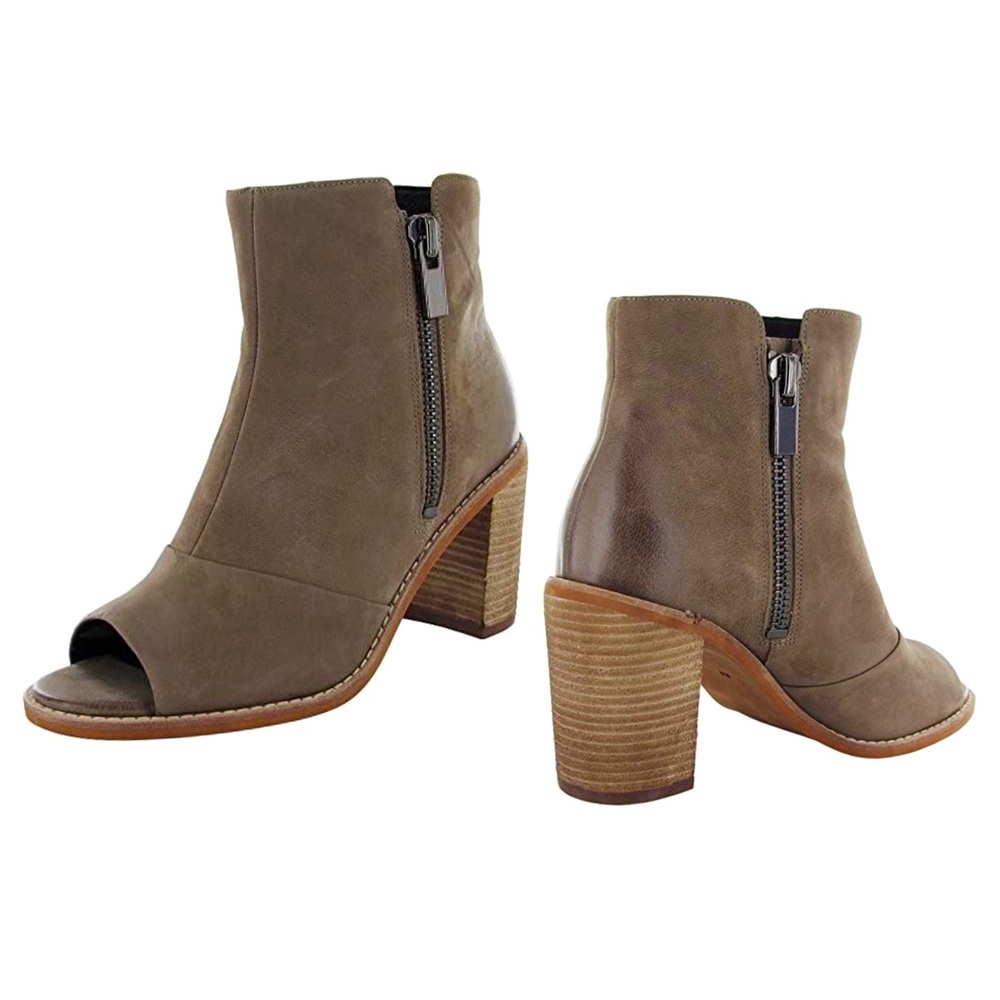 Kenneth Cole Lacey Peep-Toe Ankle Bootie Sz. 6.5M